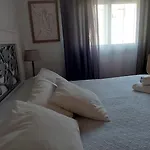 شقة En Piso Con Terraza Junto A La Estacion *