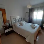 En Piso Con Terraza Junto A La Estacion *