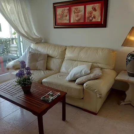 En Piso Con Terraza Junto A La Estacion *