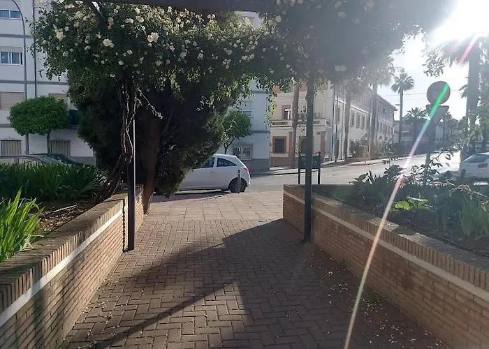 شقة En Piso Con Terraza Junto A La Estacion *