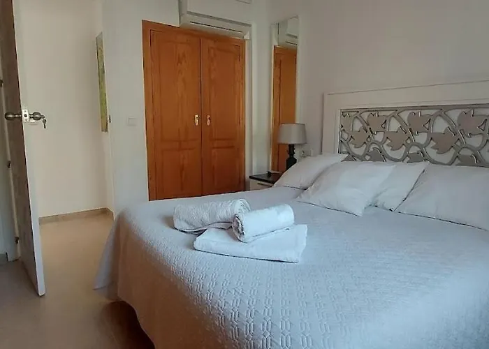 En Piso Con Terraza Junto A La Estacion Lägenhet