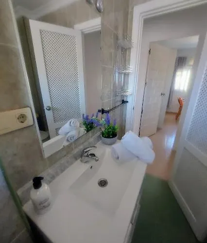 En Piso Con Terraza Junto A La Estacion *