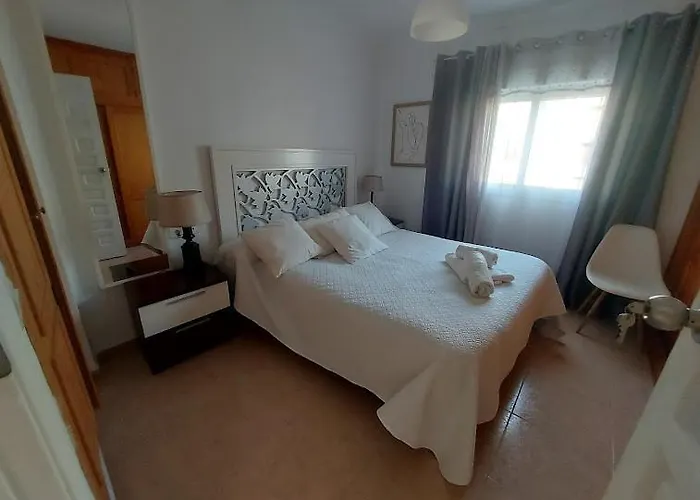 شقة En Piso Con Terraza Junto A La Estacion روندا